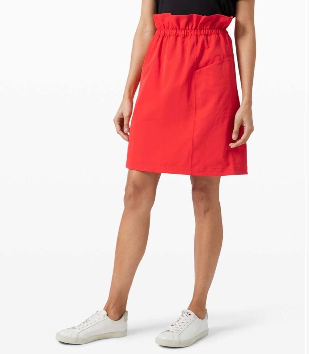 Lululemon Women's Carnation Red Trip Taker Paperbag Skirt Size 6